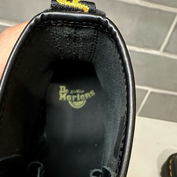NWOB Dr. Martens 1460 Smooth Leather Lace Up Boots Black with Yellow Accents - Picture 7 of 16